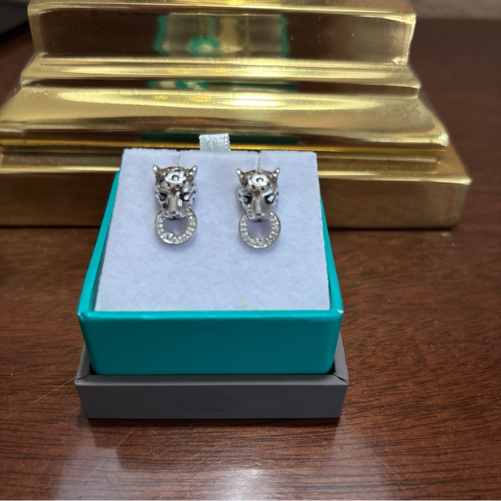 Effy Sterling Silver leopard / panther head “fierce feline”Earrings w/diamonds